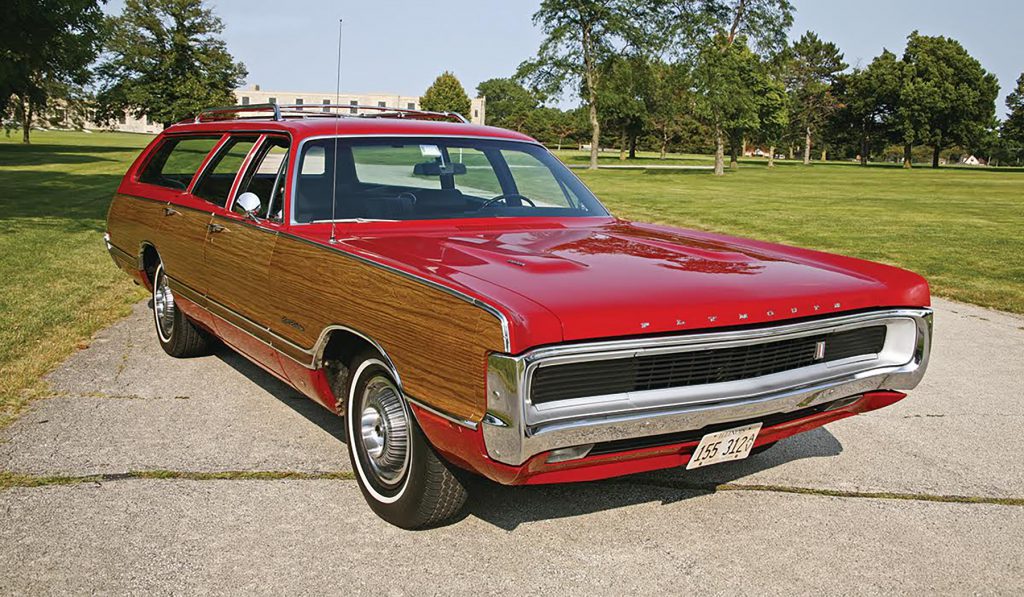 Photo Feature: 1970 Plymouth Sport Suburban